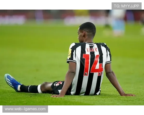 纽卡前锋戈登一直受髋部伤势困扰,影响其进球稳定性 纽卡前锋戈登一直受髋部伤势困扰,影响其进球稳定性