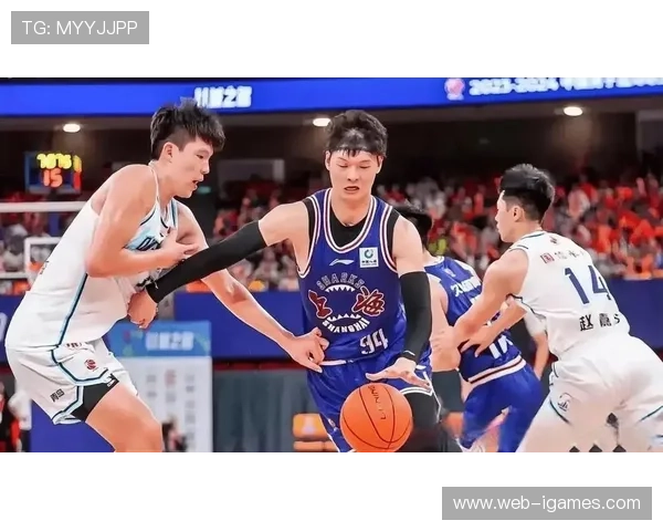 王哲林腰伤恢复良好，上海内线盼回归赛场